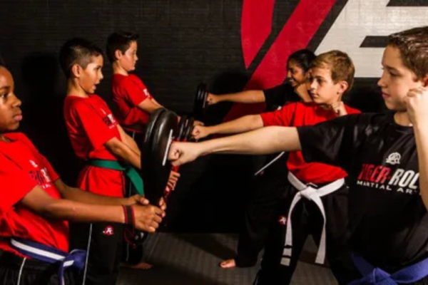ckboxing Classes for Kids in Dubai