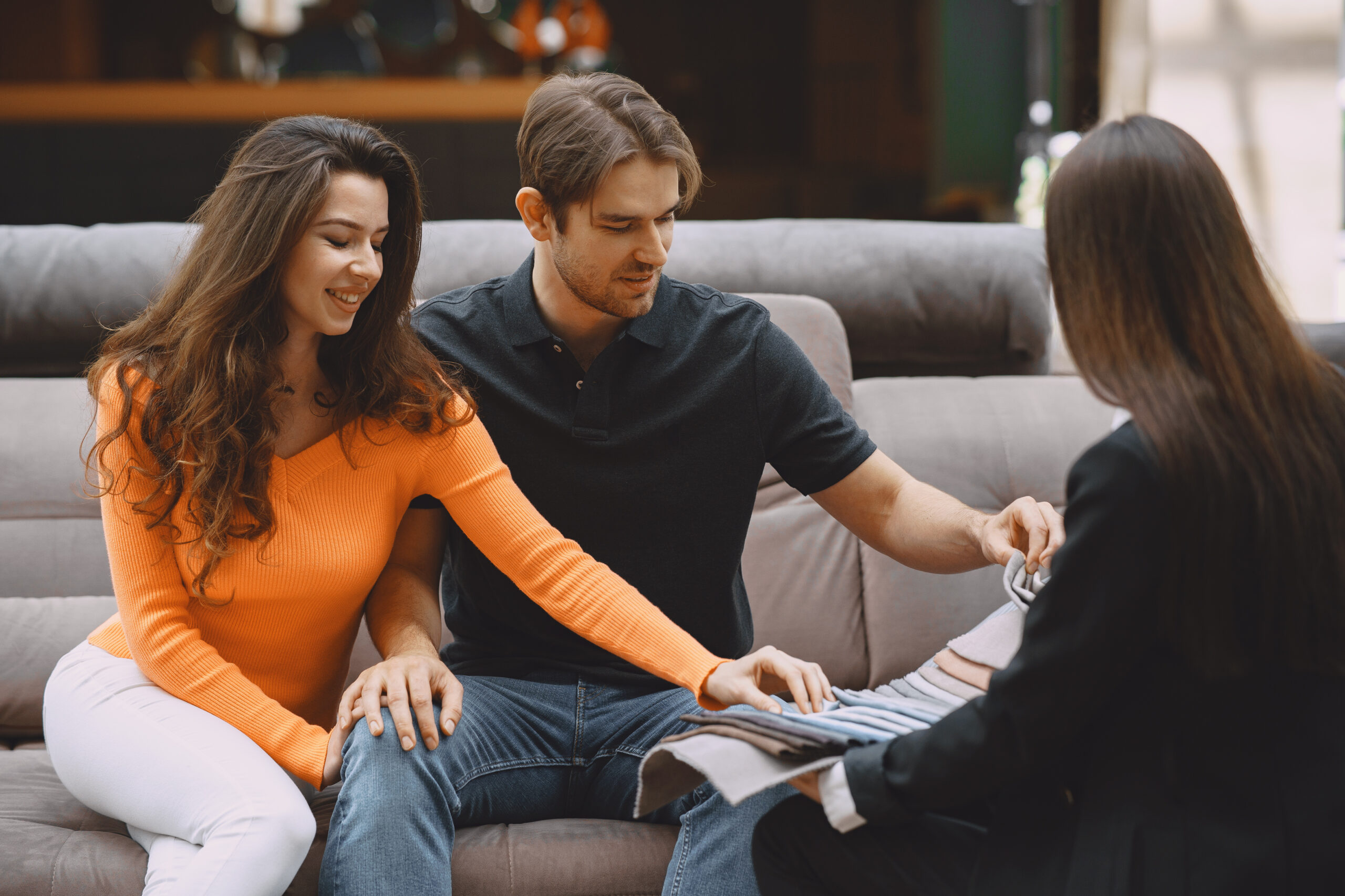 How Couple Counselling Helps Strengthen Emotional Bonds in Relationships