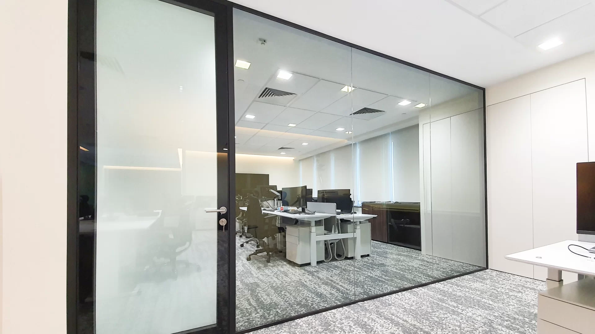 shower glass dubai