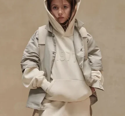 Fear Of God Essentials Hoodie – The Perfect Blend of Luxury and Streetwear