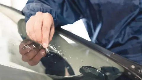 Removing Car Glass Scratches