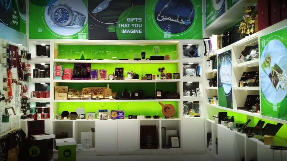 Best Gift Shops in Doha by Gifto Graphics featuring personalized mugs, photo frames, customized gift sets, home décor items, and unique gifts for every occasion
