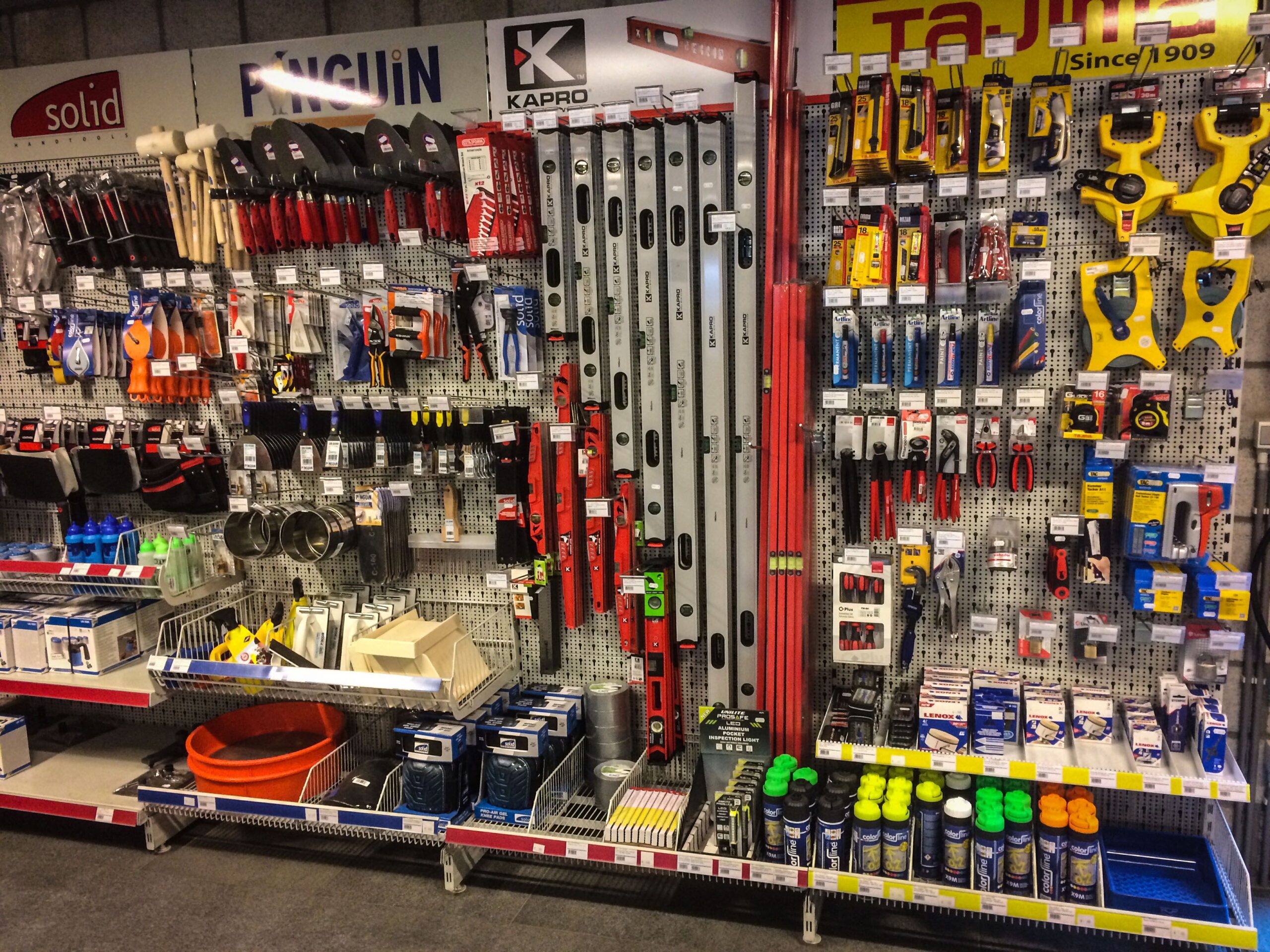 Leading Building Materials and Hardware Store in Qatar