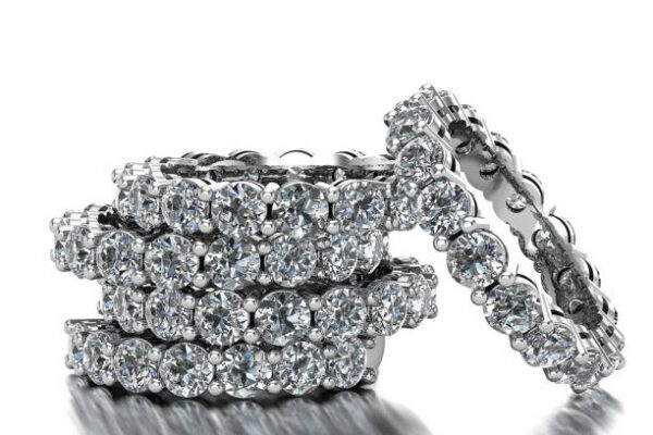 Anniversary Bands for Her
