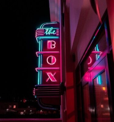 Custom Neon Signs in Kansas City