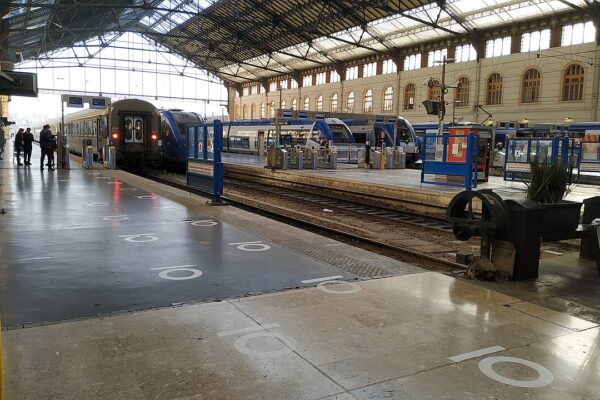 Chauffeur service in Marseille Train Station